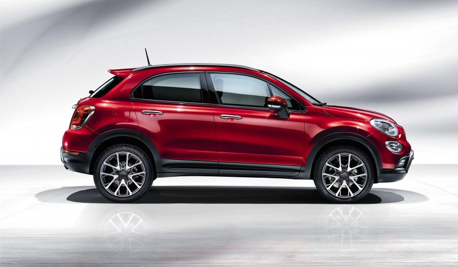  Fiat 500X Cross 2014 года  (фото 2 из 33)